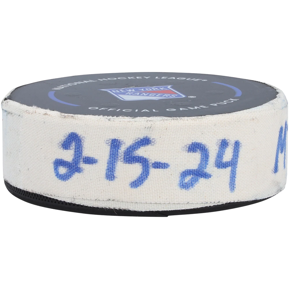Juraj Slafkovsky Rondelle de but utilisée par les Canadiens de Montréal contre les Rangers de New York le 15 février 2024
