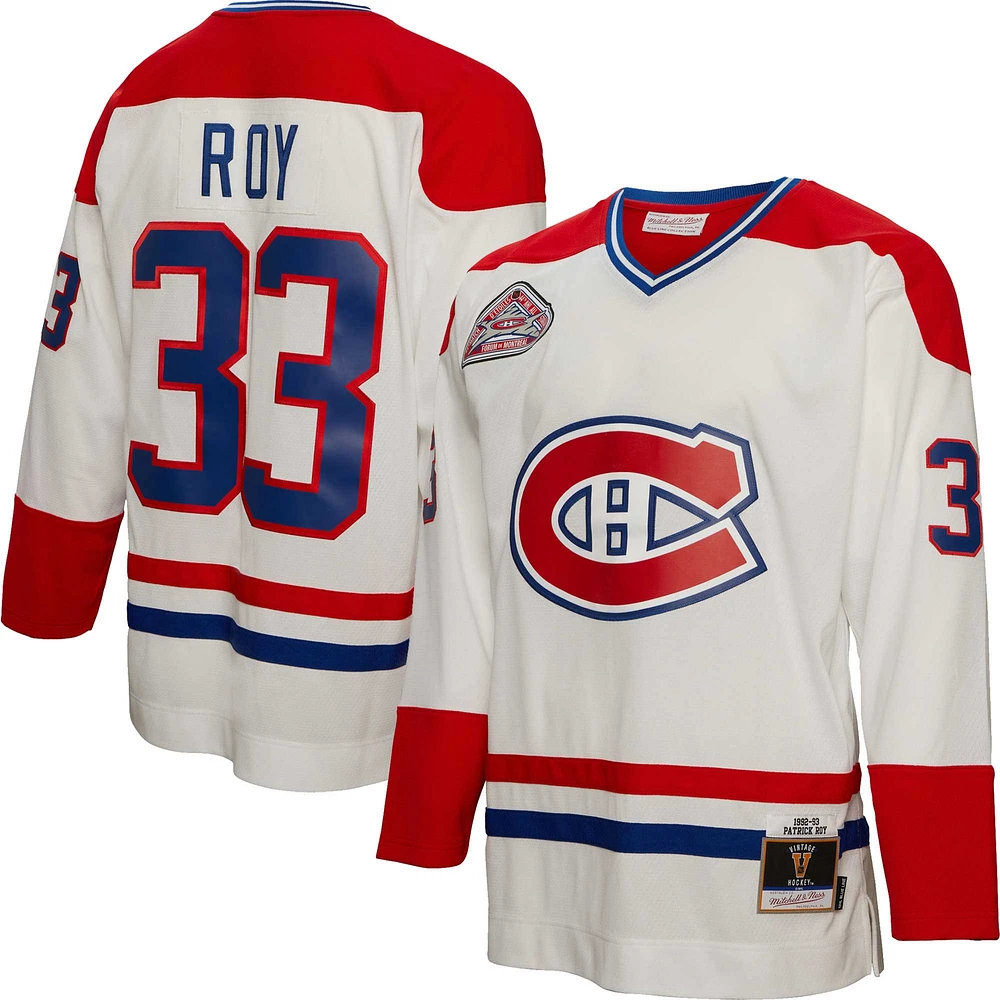 Chandail Blue Line Player des Canadiens de Montréal 1992 Mitchell & Ness Patrick Roy blanc pour homme