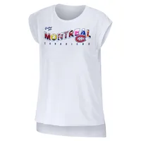 Women's WEAR by Erin Andrews White T-shirt des Canadiens de Montréal Greetings From Muscle