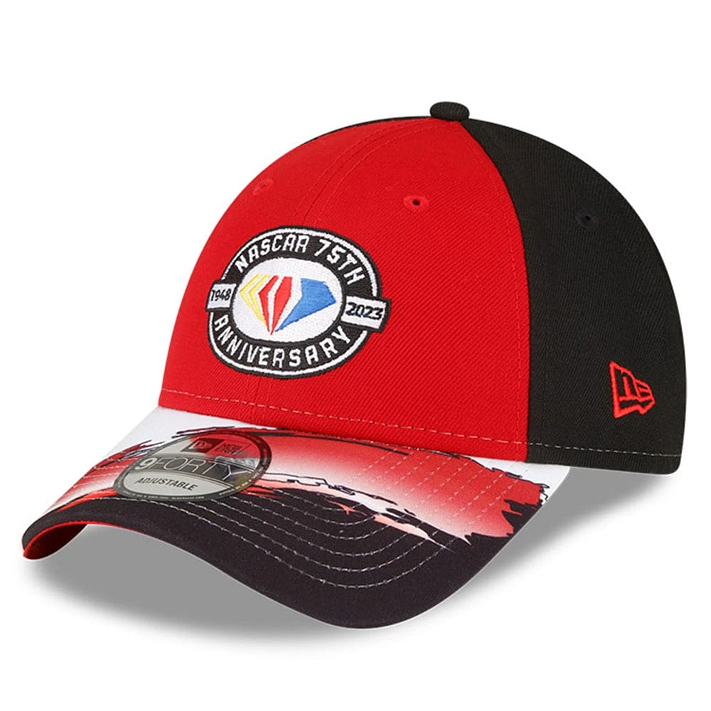 Casquette ajustable à visière Streak Snapback NASCAR 75th Aniversary 9FORTY New Era rouge/noir pour homme