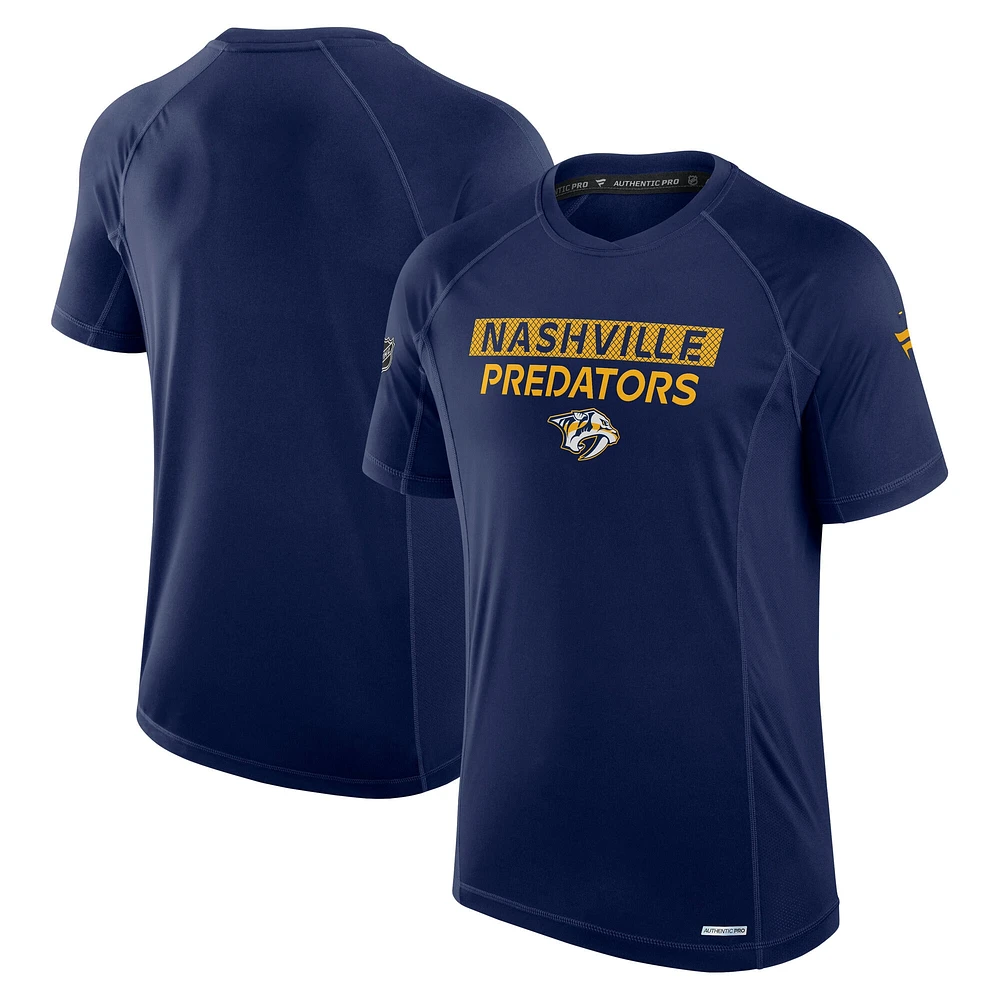 T-shirt technique authentique Pro Rink des Predators de Nashville pour homme la marque Fanatics bleu marine