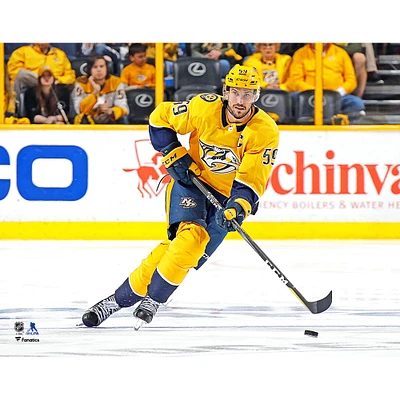 Photographie de patinage du maillot doré non signé Roman Josi des Nashville Predators