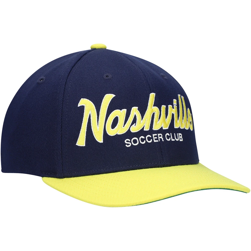 Mitchell & Ness Navy Nashville SC Team Script 2.0 Stretch Snapback Casquette pour homme