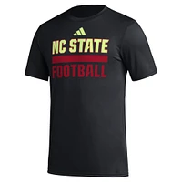 T-shirt d'avant-match adidas noir NC State Wolfpack Sideline Strategy Glow pour hommes