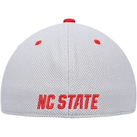 Casquette de baseball ajustée sur le terrain adidas NC State Wolfpack pour hommes