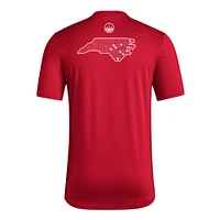 T-shirt d'avant-match adidas rouge NC State Wolfpack Honor & Support pour homme