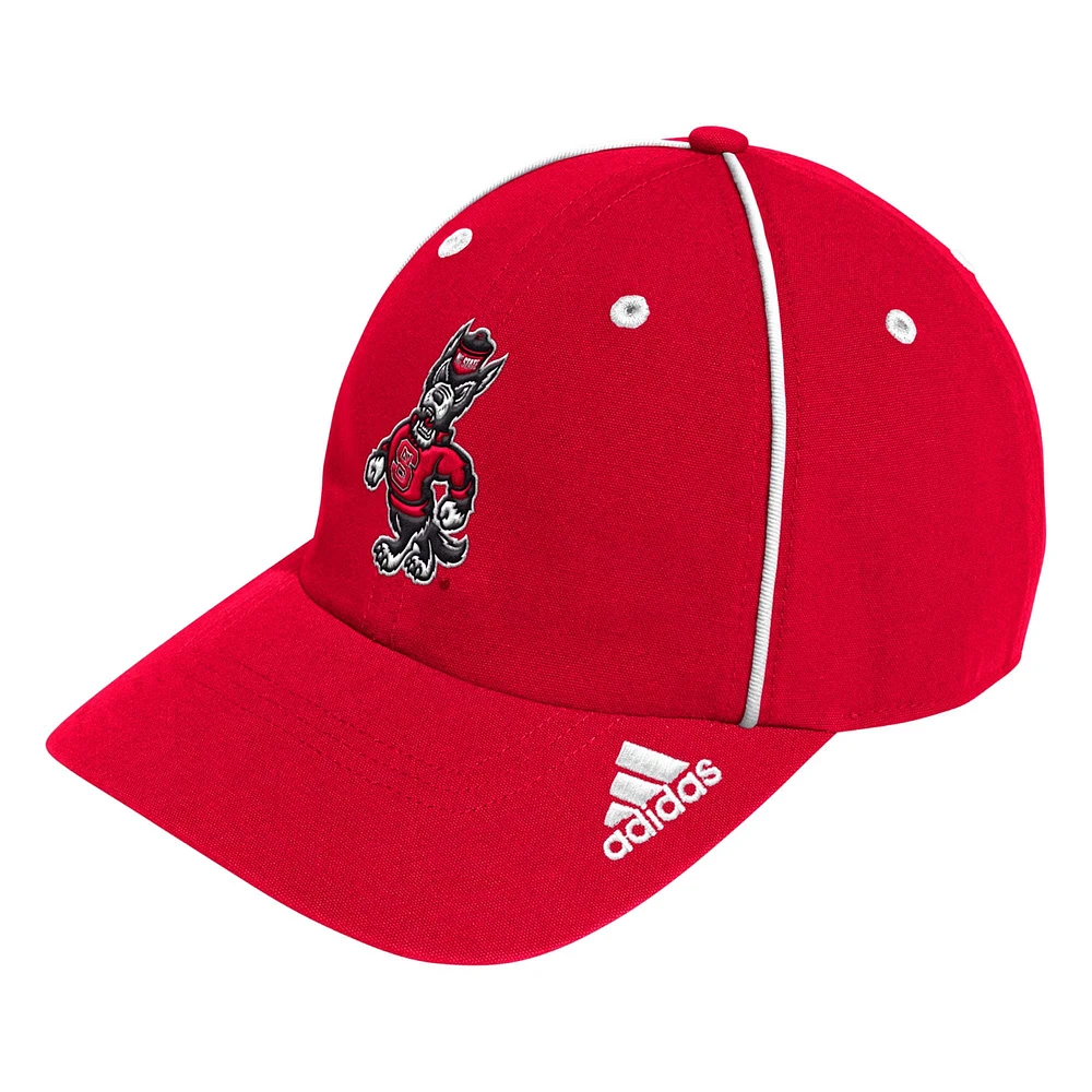 Casquette réglable et ample pour hommes adidas NC State Wolfpack Locker Room Athlete Pack