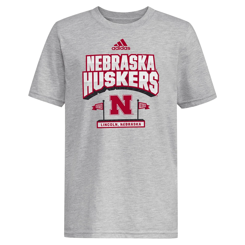 T-shirt adidas gris Nebraska Huskers Stake Our Claim pour homme