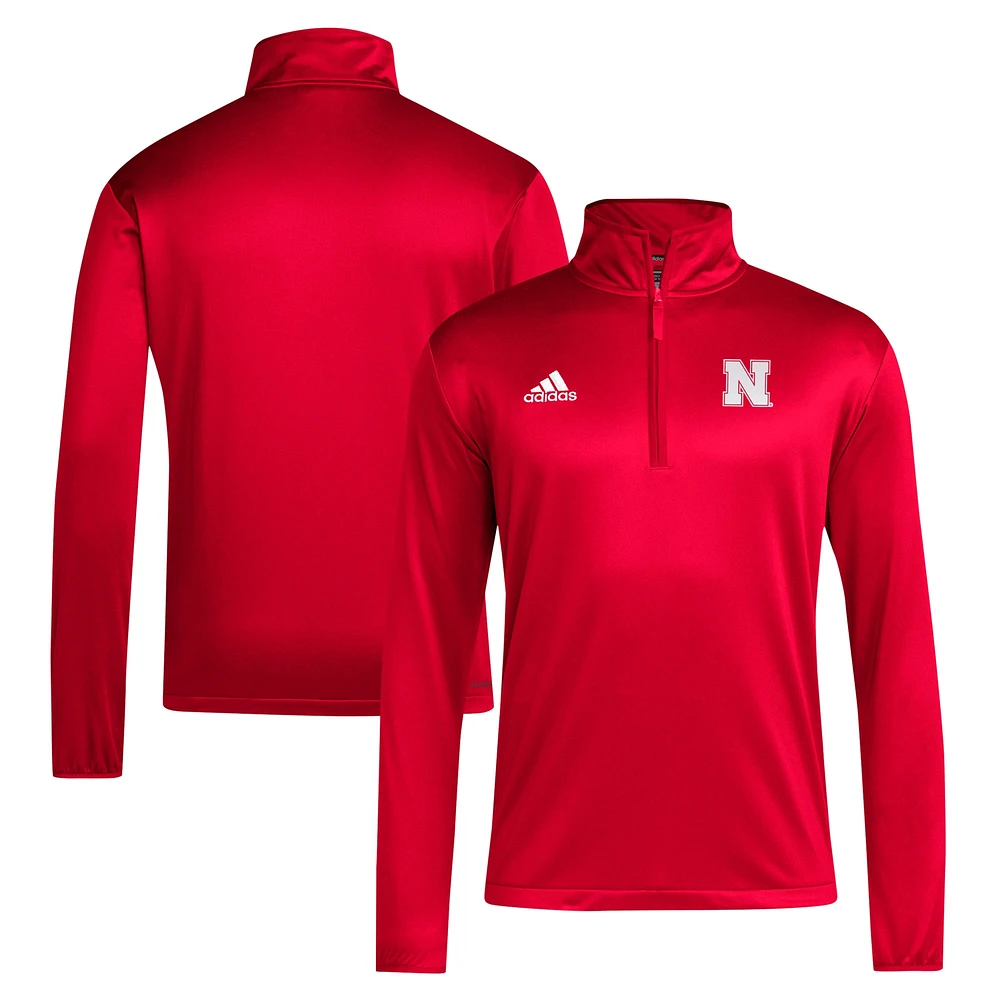 Haut adidas Scarlet Nebraska Huskers 2024 Coaches Sideline à fermeture éclair quart de tour pour homme