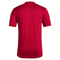 T-shirt d'avant-match trilatéral adidas Scarlet Nebraska Huskers 2024 Locker pour hommes