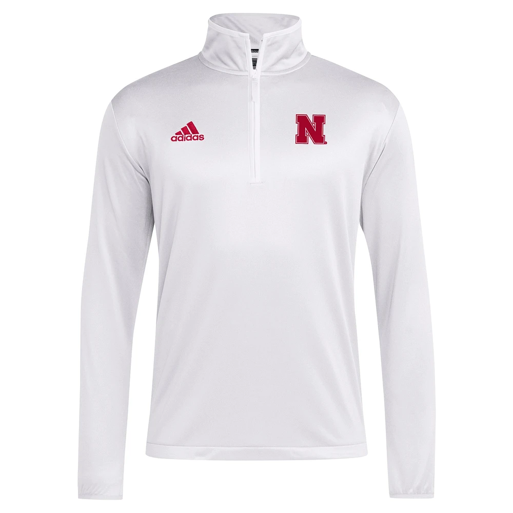 Haut adidas Nebraska Huskers Coaches Sideline à quart de zip pour hommes blanc