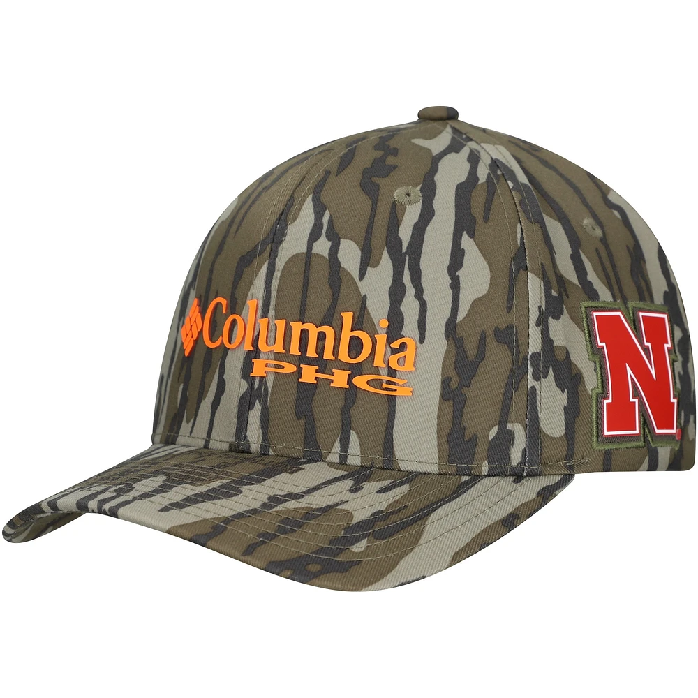 Men's Columbia Mossy Oak Camo Nebraska Huskers Bottomland Flex Hat