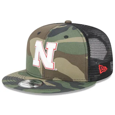 Men's San Francisco 49ers New Era Camo/Olive Trucker 9FIFTY Snapback Hat