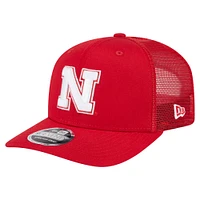 Casquette camionneur extensible à boutons-pression Scarlet Nebraska Huskers Primary 9SEVENTY de New Era pour homme