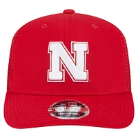 Casquette camionneur extensible à boutons-pression Scarlet Nebraska Huskers Primary 9SEVENTY de New Era pour homme