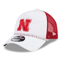 Casquette de camionneur réglable Nebraska Huskers Court Sport Foam A-Frame 9FORTY New Era blanc/écarlate pour hommes