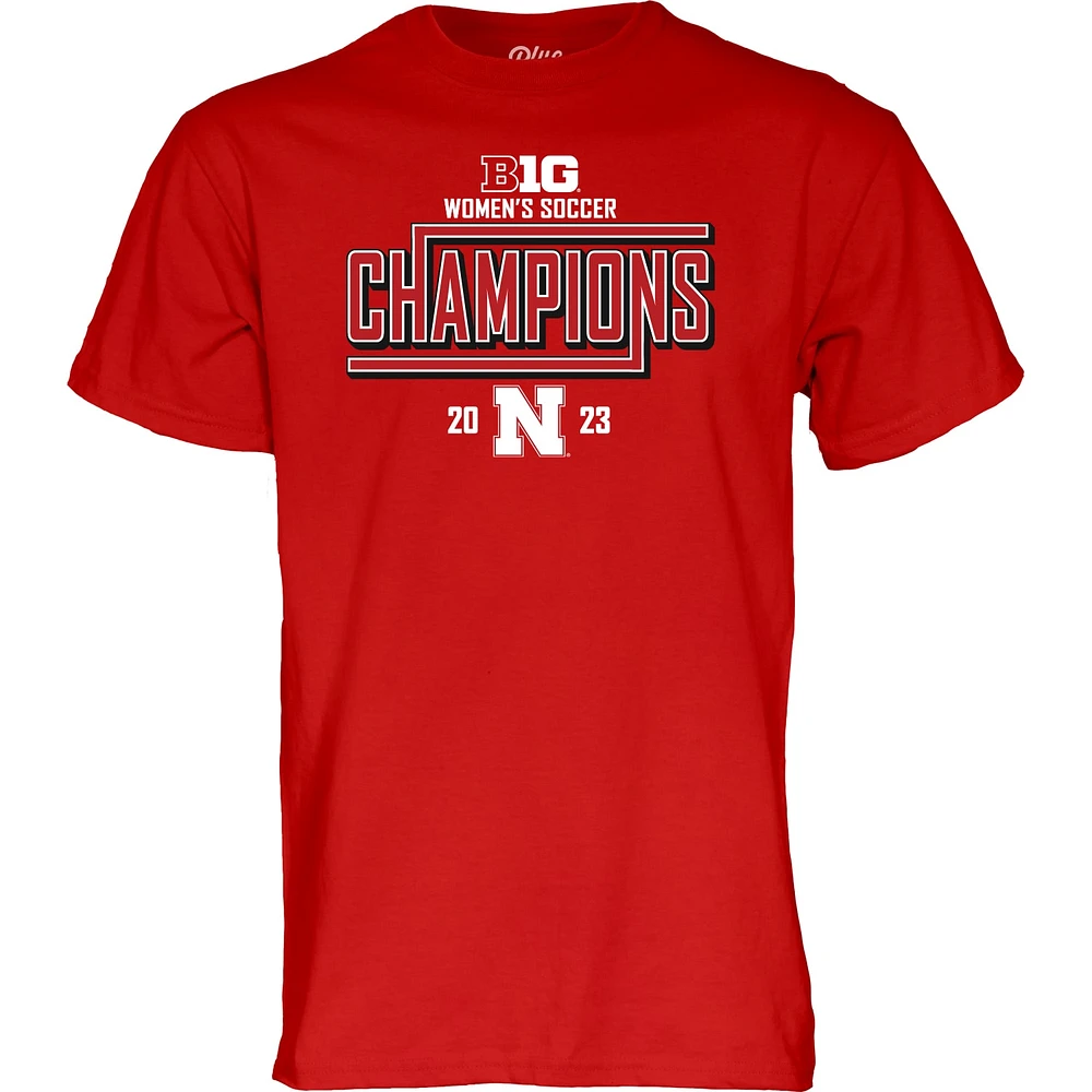 T-shirt unisexe bleu 84 Scarlet Nebraska Huskers 2023 Big Ten pour femmes, champions de la saison régulière football, vestiaire