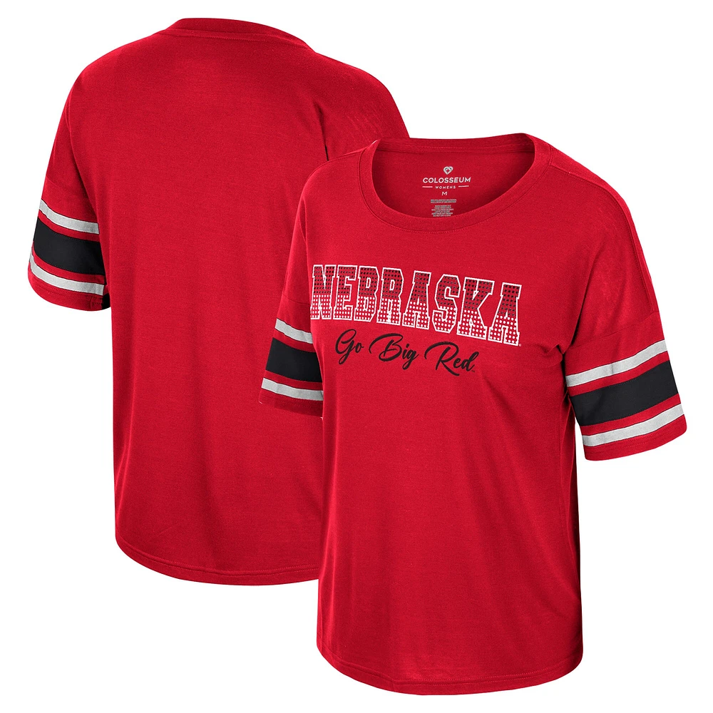 T-shirt Colosseum Scarlet Nebraska Huskers pour femmes, je glisse ici avec strass