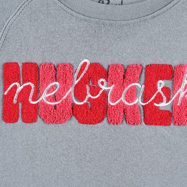 Sweat-shirt à enfiler raglan Pressbox Nebraska Huskers Pinehurst gris pour femme