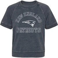 Girls Juniors Heather Charcoal New England Patriots Cheer Squad Raglan T-Shirt