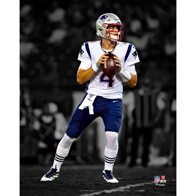 Bailey Zappe New England Patriots Unsigned Looks to Pass in The Pocket Photograph