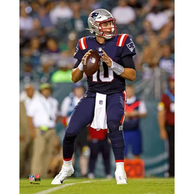 Bailey Zappe New England Patriots Unsigned Looks to Pass in The Pocket Photograph