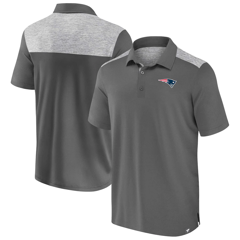 Polo Fanatics Heather Grey New England Patriots Long Shot pour homme