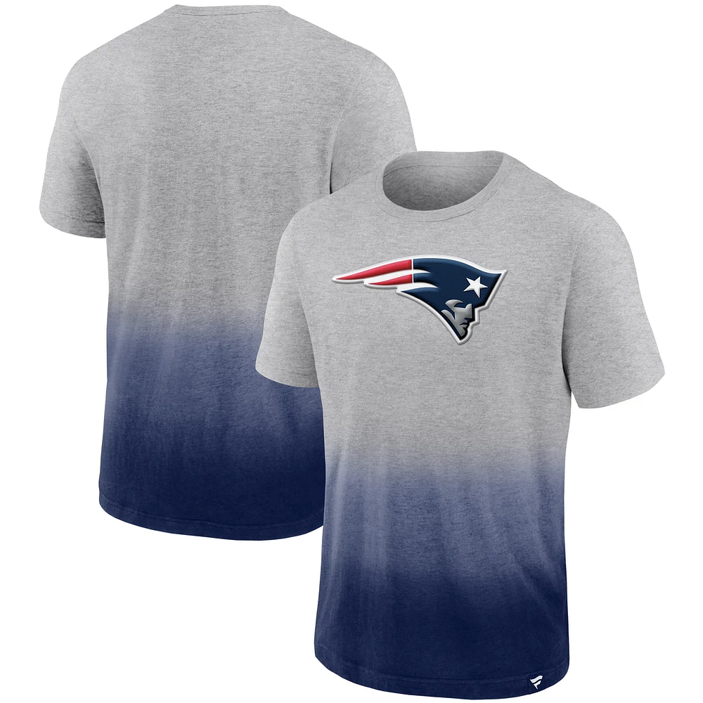 T-shirt ombré de l'équipe des New England Patriots Fanatics gris chiné/bleu marine pour hommes