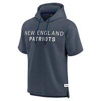 Sweat à capuche manches courtes pour homme Fanatics Navy New England Patriots Elements Future Ground Lettering