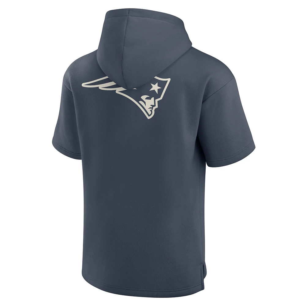 Sweat à capuche manches courtes pour homme Fanatics Navy New England Patriots Elements Future Ground Lettering