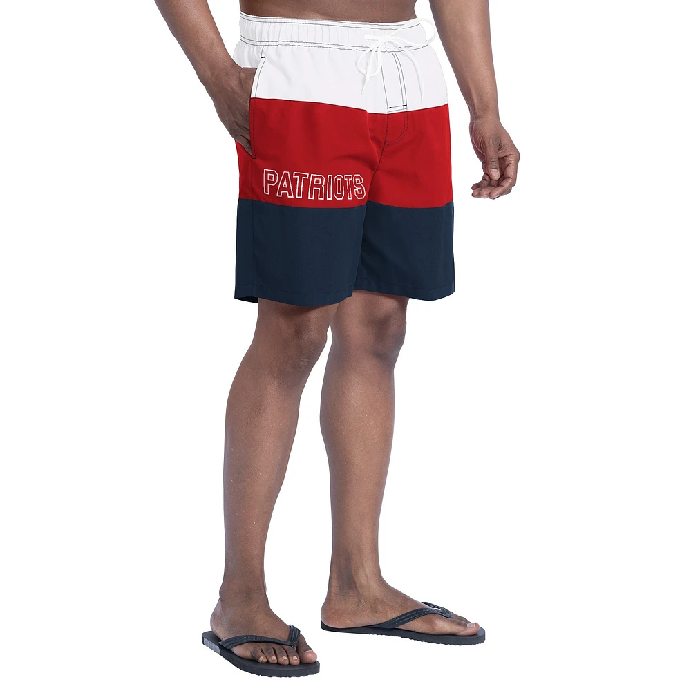 Short de bain G-III Sports by Carl Banks bleu marine/rouge pour homme New England Patriots Sunrise Volley