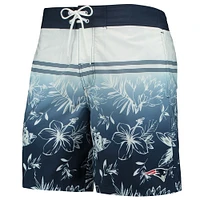 Short de bain New England Patriots Island Volley pour homme G-III Sports by Carl Banks bleu marine