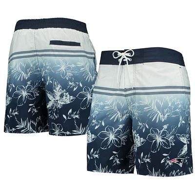 Short de bain New England Patriots Island Volley pour homme G-III Sports by Carl Banks bleu marine