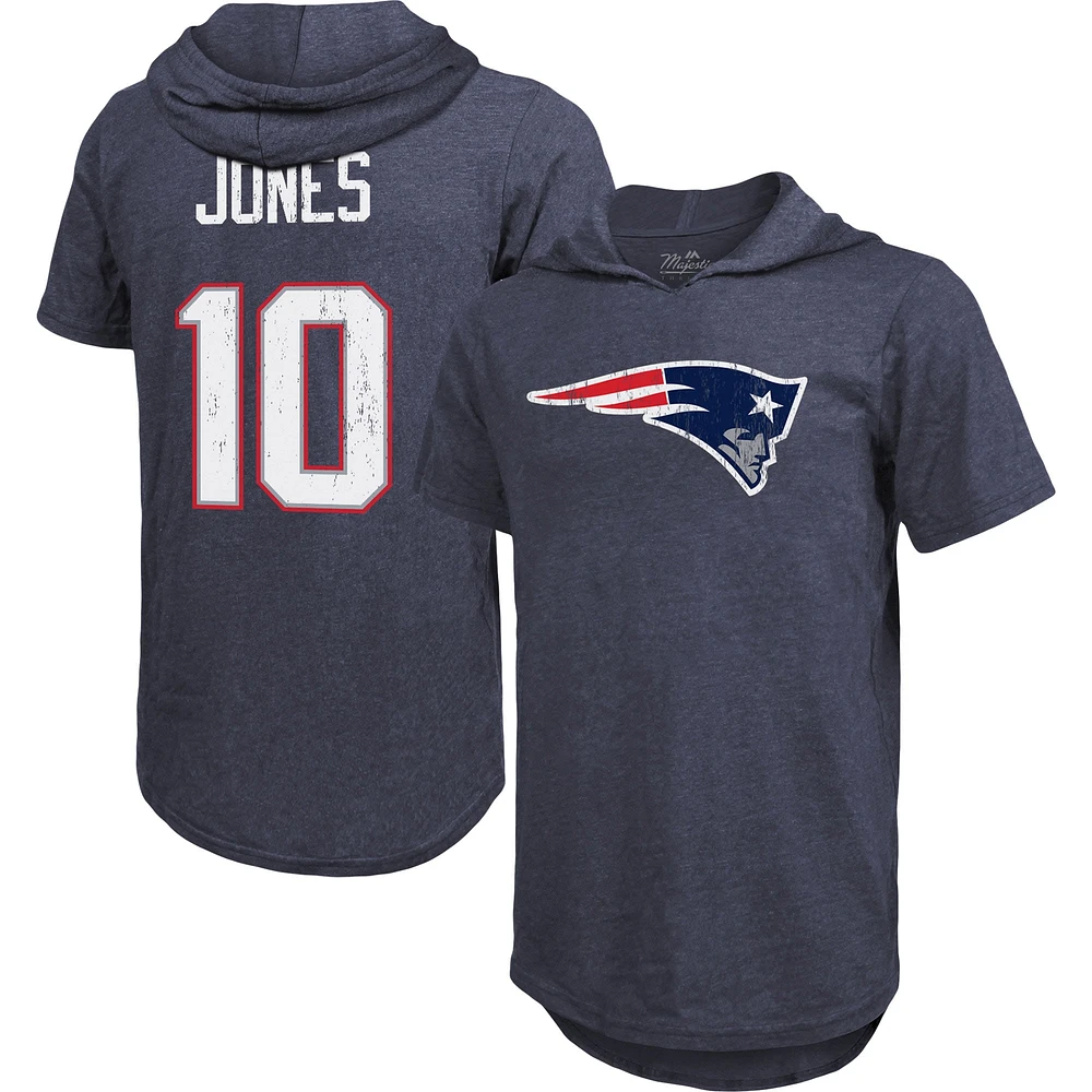 T-shirt à capuche tri-mélange avec nom et numéro du joueur des New England Patriots Majestic Threads Mac Jones bleu marine