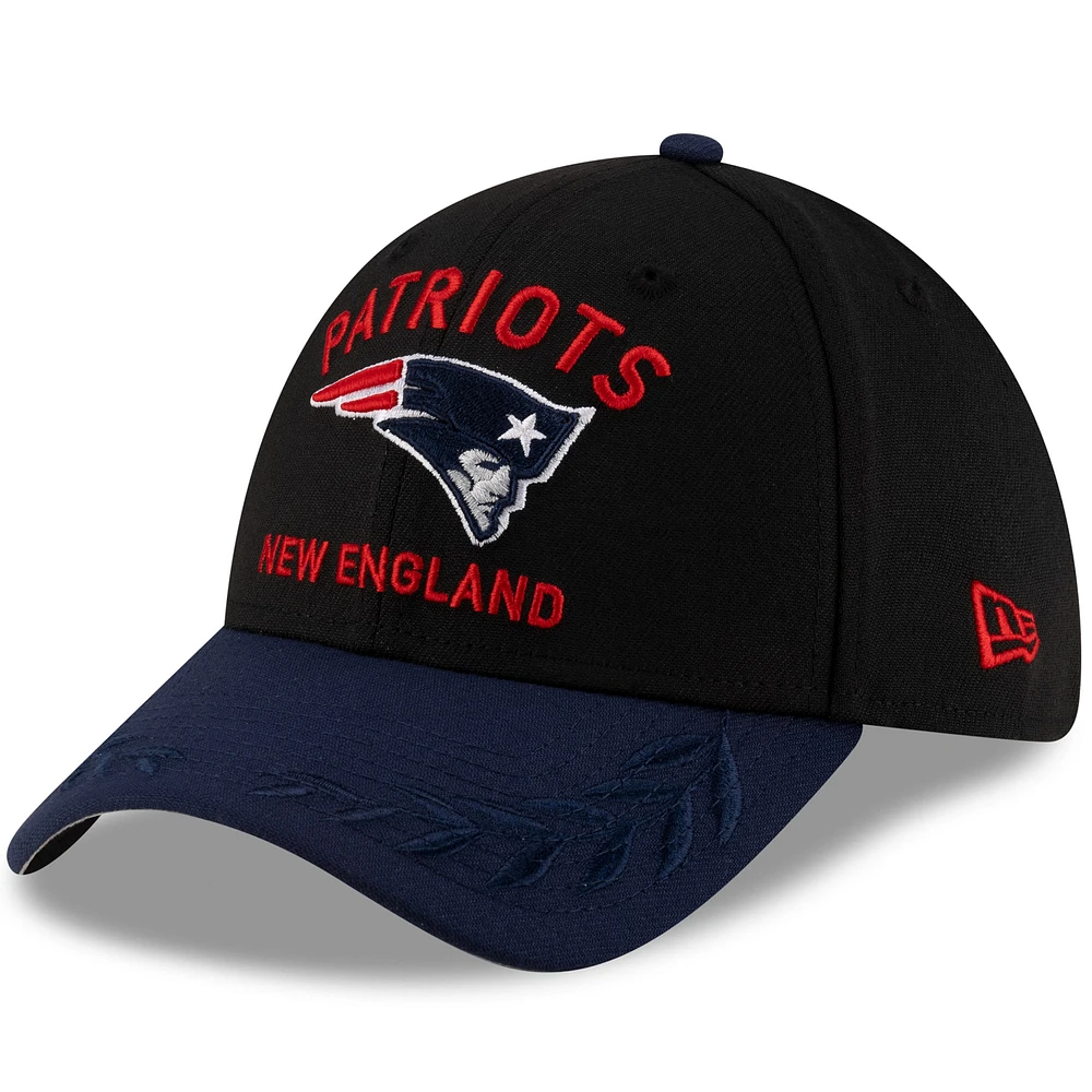 Men's New Era Black/Navy England Patriots 2025 NFL Draft 39THIRTY Flex Hat