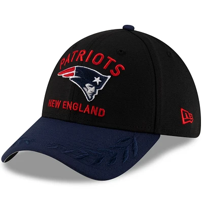 Men's New Era Black/Navy England Patriots 2025 NFL Draft 39THIRTY Flex Hat