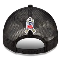 Casquette réglable New Era noire New England Patriots 2021 Salute To Service Trucker 9TWENTY pour hommes