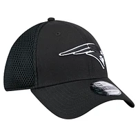 Men's New Era Black England Patriots 39THIRTY Flex Hat