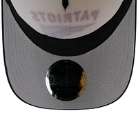 Casquette ajustable New Era 9FORTY M-Crown A-Frame pour homme, couleur crème/bleu marine, des New England Patriots, draft NFL 2025