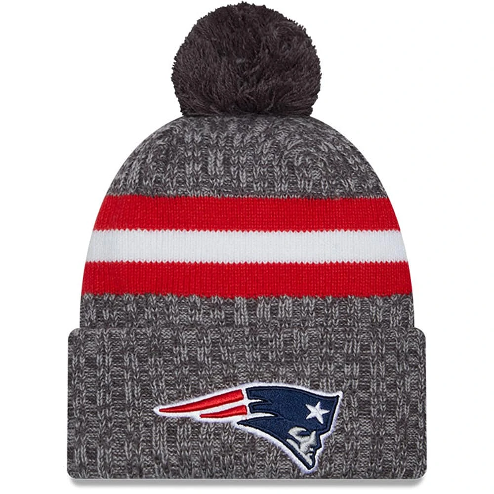 Bonnet en tricot à pompon à revers New Era New England Patriots 2023 Sideline Sport pour hommes