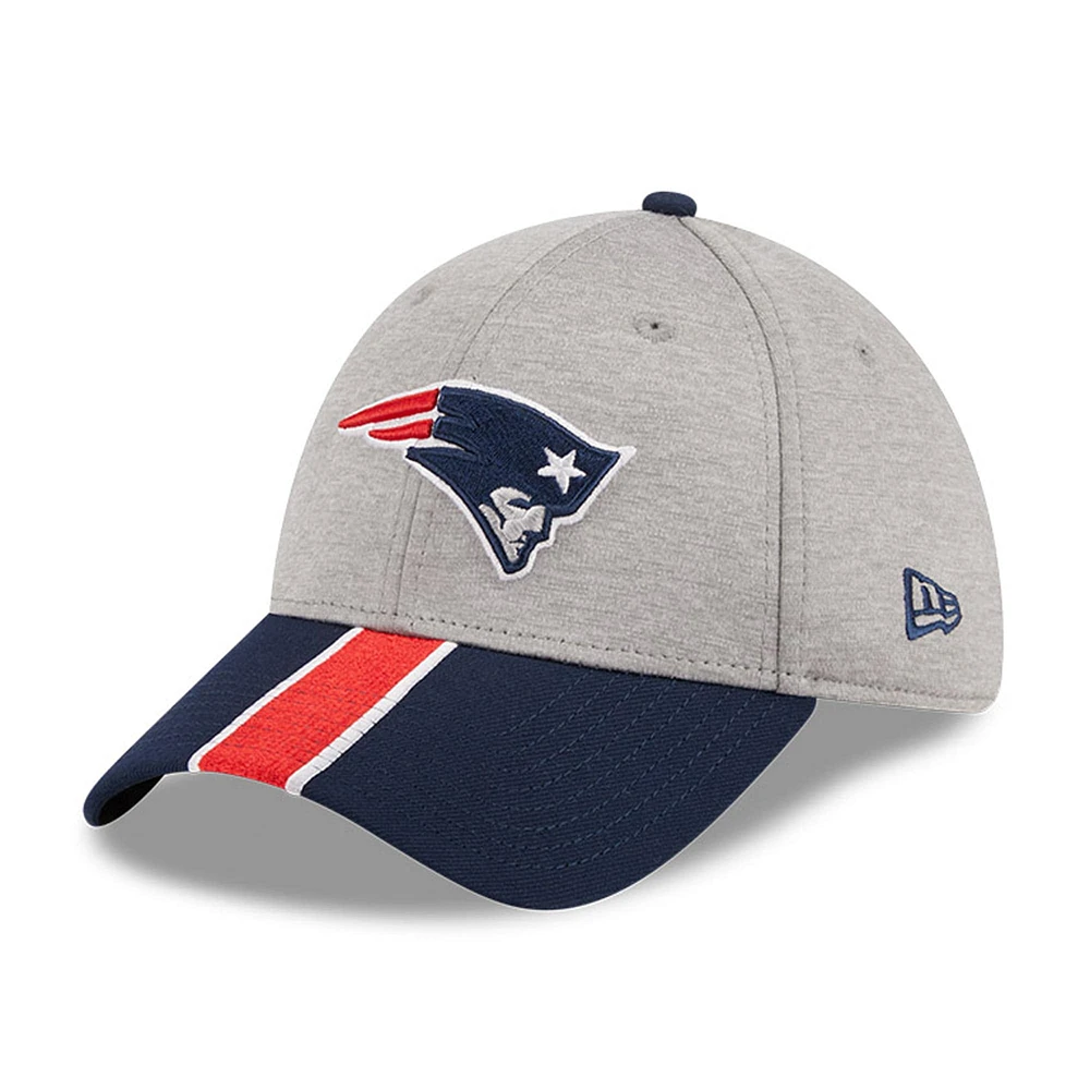 Casquette flexible 39THIRTY rayée New England Patriots Era pour hommes, gris chiné/bleu marine