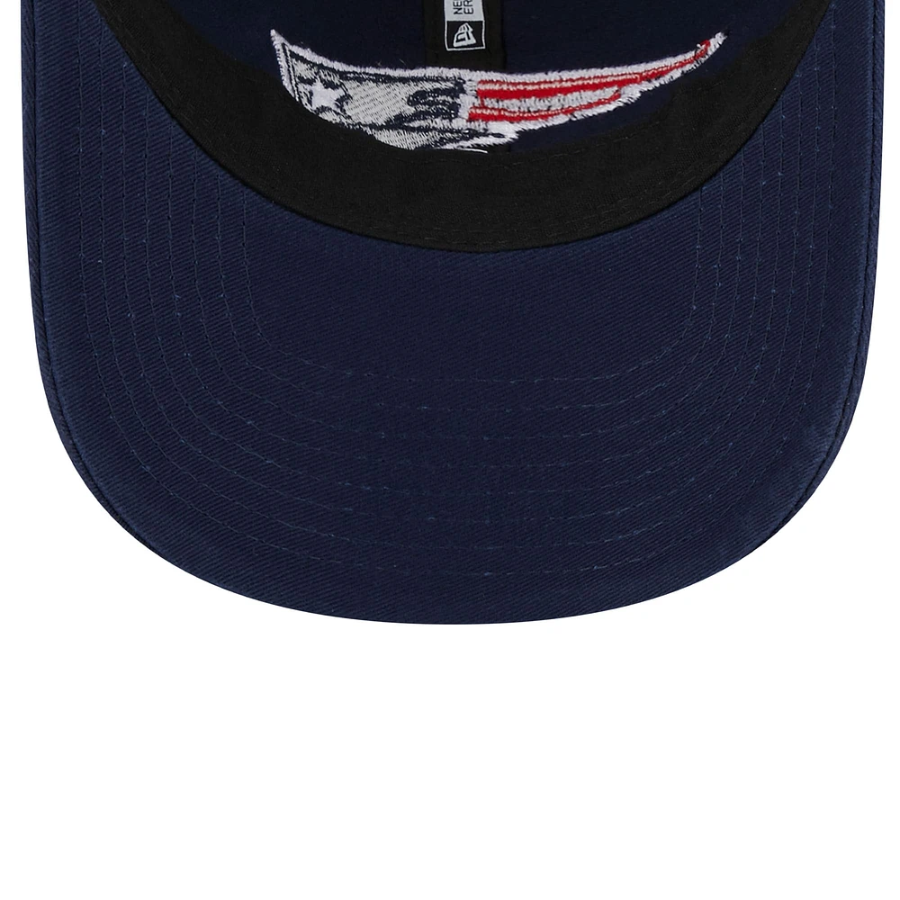 Casquette de camionneur Loyal 9TWENTY New England Patriots New Era pour hommes, bleu marine/naturel