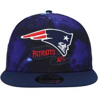 Men's New Era Navy New England Patriots 2022 Sideline - 9FIFTY Ink Dye Snapback Hat