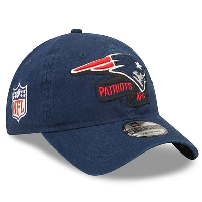 Casquette New Era Navy Patriots 2022 Sideline - 9TWENTY Team Color réglable pour homme