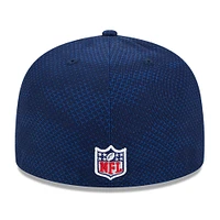 Casquette ajustée 59FIFTY New Era England Patriots 2024 Sideline pour hommes, bleu marine