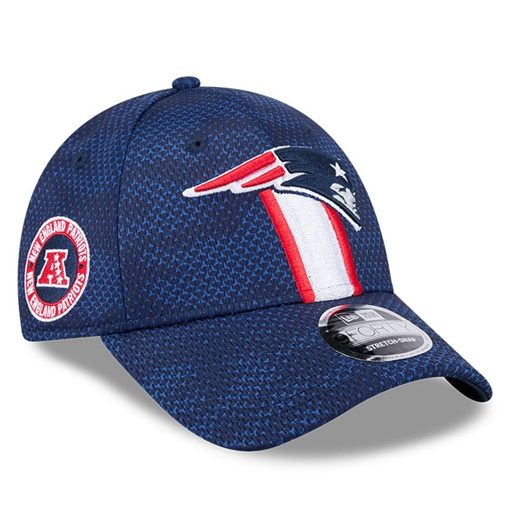 Men's New Era Navy New England Patriots 2024 Sideline 9FORTY Stretch-Snap Hat