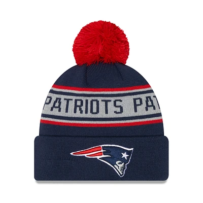 Bonnet en tricot à revers répété New Era New England Patriots pour hommes avec pompon