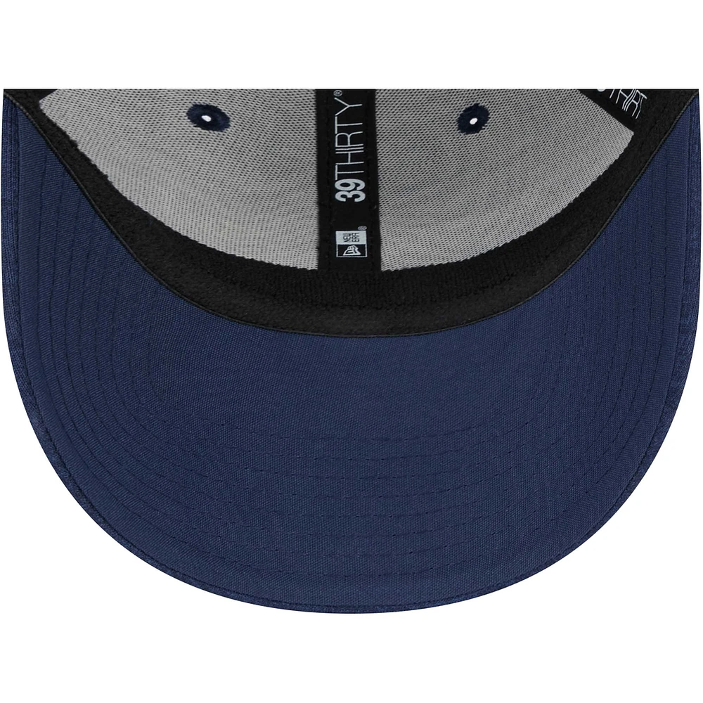 Casquette flexible 39THIRTY New England Patriots à rayures Era pour hommes, bleu marine