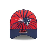 Men's New Era Red/Navy England Patriots Shattered 39THIRTY Flex Hat