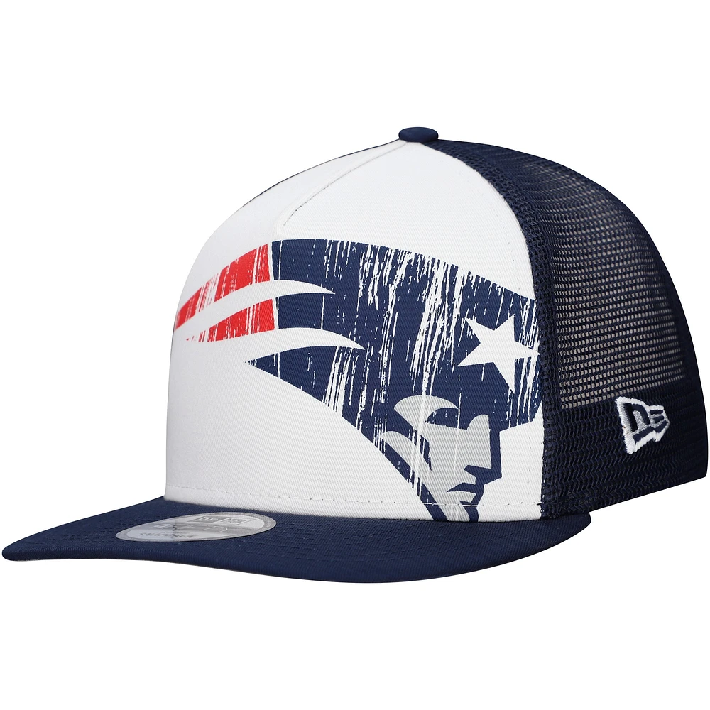 Men's New Era White/Navy New England Patriots Distressed 9FIFTY A-Frame Snapback Hat